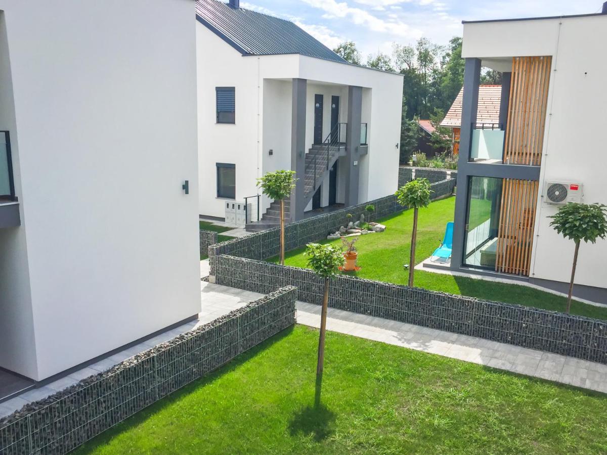 Apartma Mariposa Banovci Exterior photo